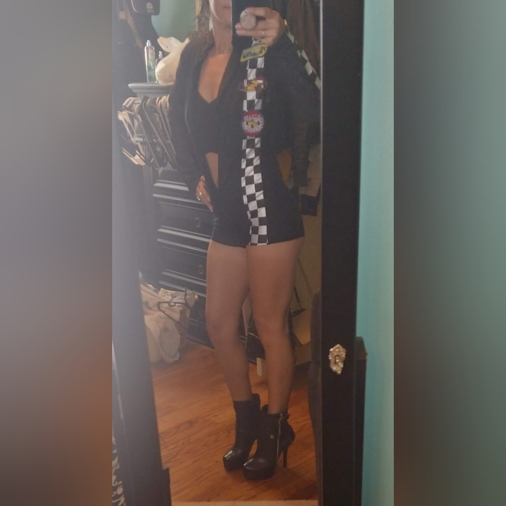 Car Racing Costume - Picture 6 of 6